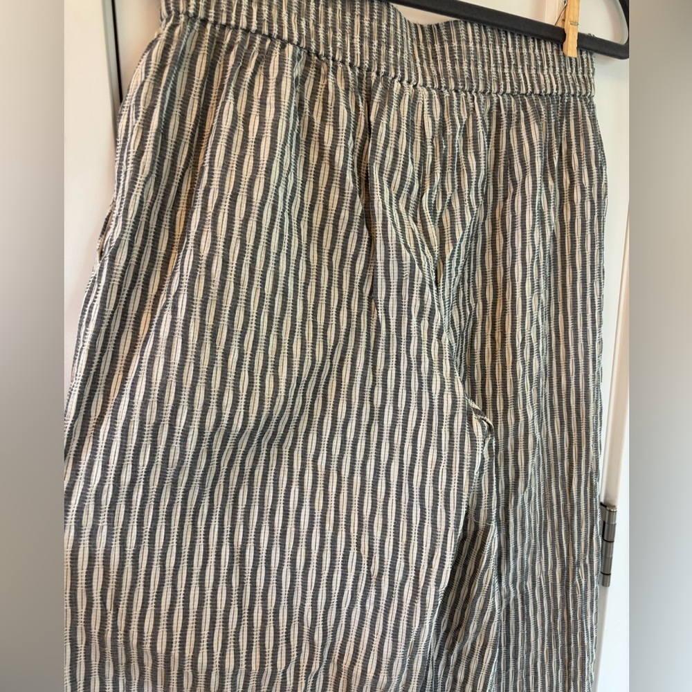 Express Wide Leg Pant Pinstripe Pattern Casual Lightweight Sz Small - Picture 3 of 10